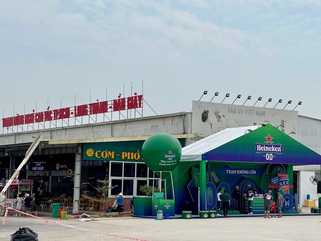Heineken loay hoay giải nỗi sợ thổi nồng độ cồn của người Việt: Ra mắt bia không cồn, tiếp thị ngay trên cao tốc Long Thành - Dầu Giây gây tranh cãi  - Ảnh 2.