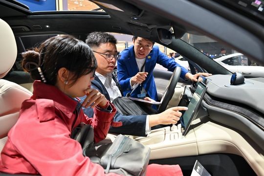 ‘Choáng’ với tài làm xe điện của Trung Quốc: Chỉ mất 2 năm để phát triển, 1 mẫu xe bán trong vỏn vẹn 1,5 năm, sắp tiêu chuẩn hóa toàn thị trường - Ảnh 2.