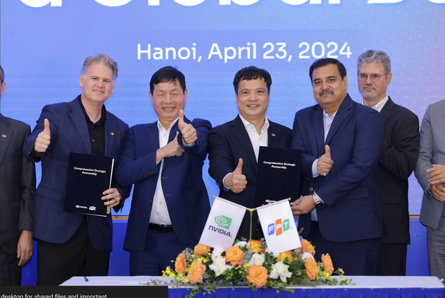 FPT bắt tay NVIDIA xây các AI Factory với hệ thống siêu máy tính, Chủ tịch Trương Gia Bình mơ đưa Việt Nam thành &quot;AI Nation&quot; - Ảnh 1.