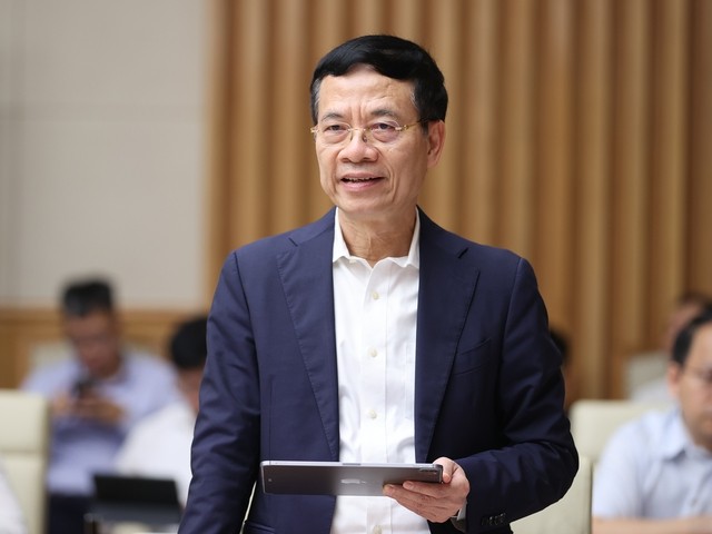 Bộ trưởng Nguyễn Mạnh Hùng: Nếu trả lương cao sẽ không thiếu nhân lực, kỹ sư CNTT trả 10 triệu thì không có, 20 triệu sẽ có ít, còn trả 50 triệu thì bắt đầu thừa - Ảnh 1.