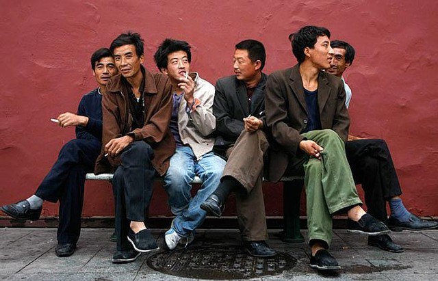 Tại sao 31 triệu đàn ông Trung Quốc khó tìm hạnh phúc: Mất cân bằng giới tính, tiền sính lễ quá cao và lối sống ham vật chất khiến nam giới phá sản chỉ để kiếm bạn gái - Ảnh 3.