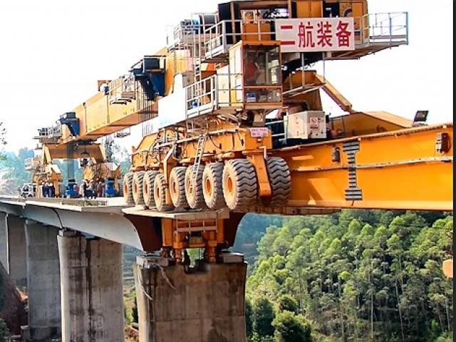 Trung Quốc tung quái vật sắt có 64 bánh xe, dài 92m: Mạo hiểm tiến sâu vào lĩnh vực khiến cả thế giới kinh ngạc- Ảnh 1.