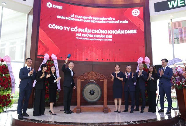 330 triệu cổ phiếu của Chứng khoán DNSE chính thức chào sàn HoSE- Ảnh 1.
