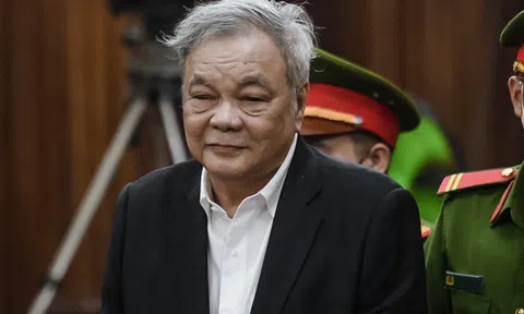 Ông Trần Quí Thanh bị đề nghị  9-10 năm tù, hai con gái 4-6 năm tù